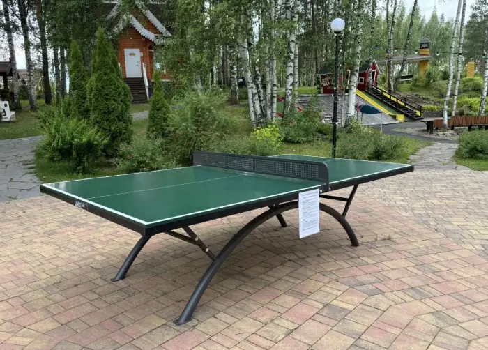 Теннисный стол